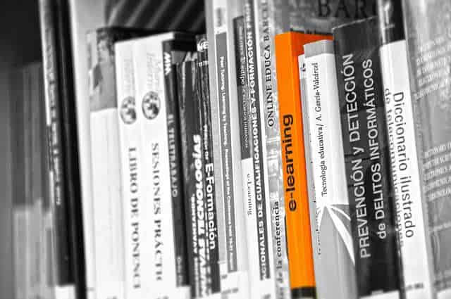 Cómo escribir una reseña de un libro. Conoce sus partes y estructura